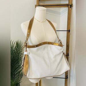 Elegant White and Gold Leather Shoulder Bag by Nuoevdive, Italy